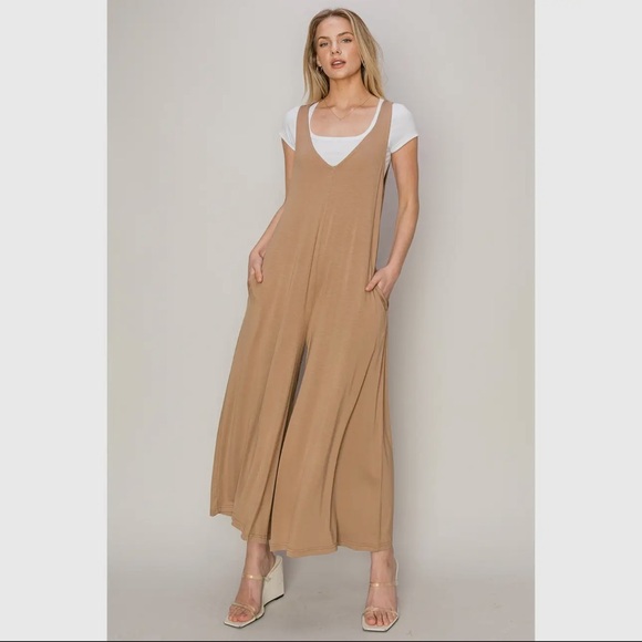 21 Fabulous V Neck Wide Leg Jumpsuit - Picture 2 of 5